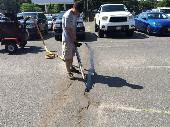 Asphalt Crack Filling Equipment 